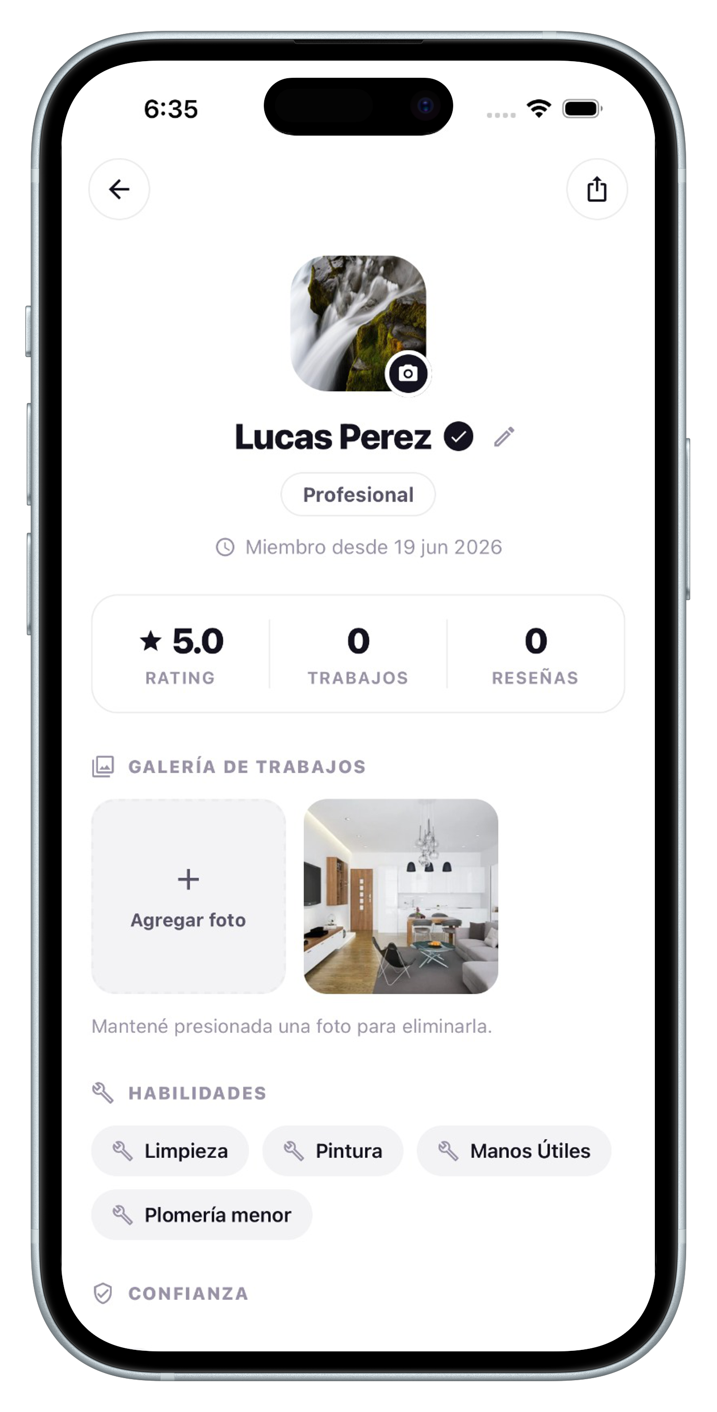 Perfil verificado de un profesional en la app Tegu